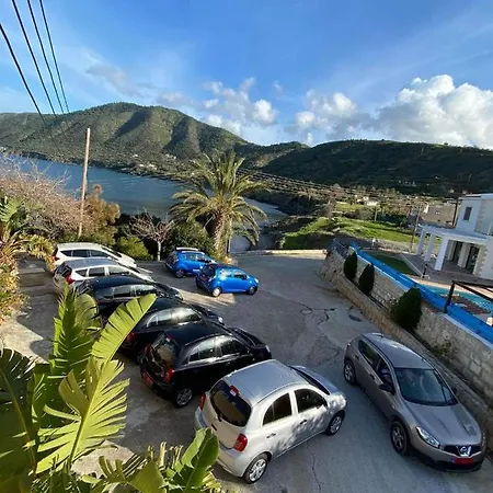 בית נופש Jaime Cyprus *